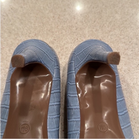 Like New CK Heels - Picture 7 of 10